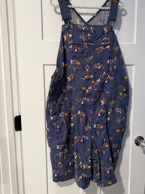 Navy Floral chicken Print shorts